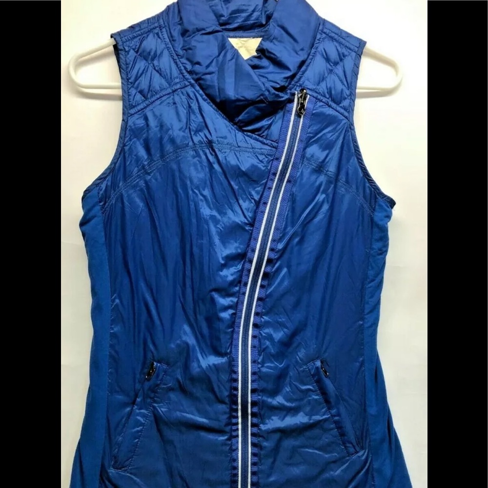LULULEMON What the Fluff Reversible Vest Blue & Cream